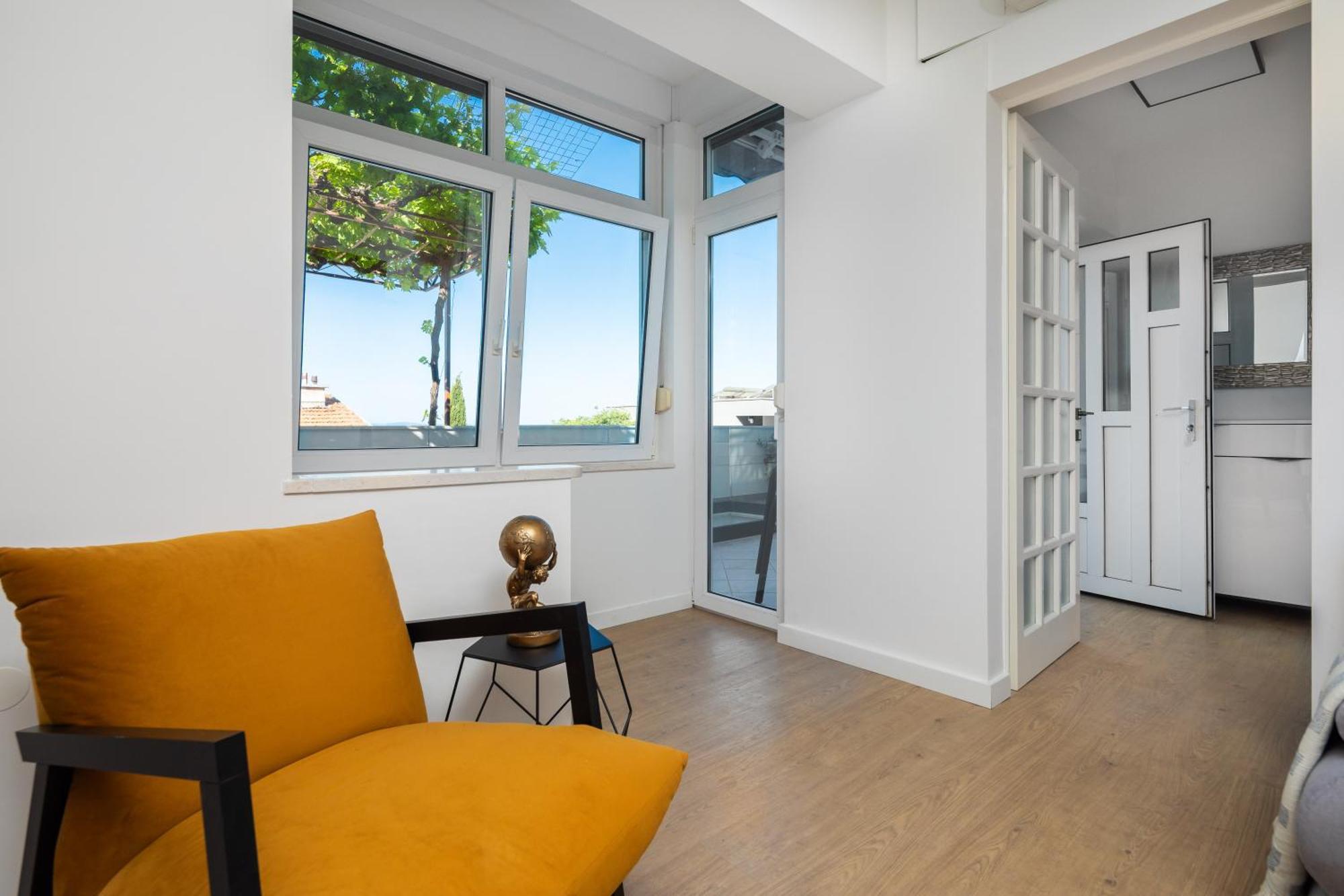 East Side Apartment Omis Bagian luar foto
